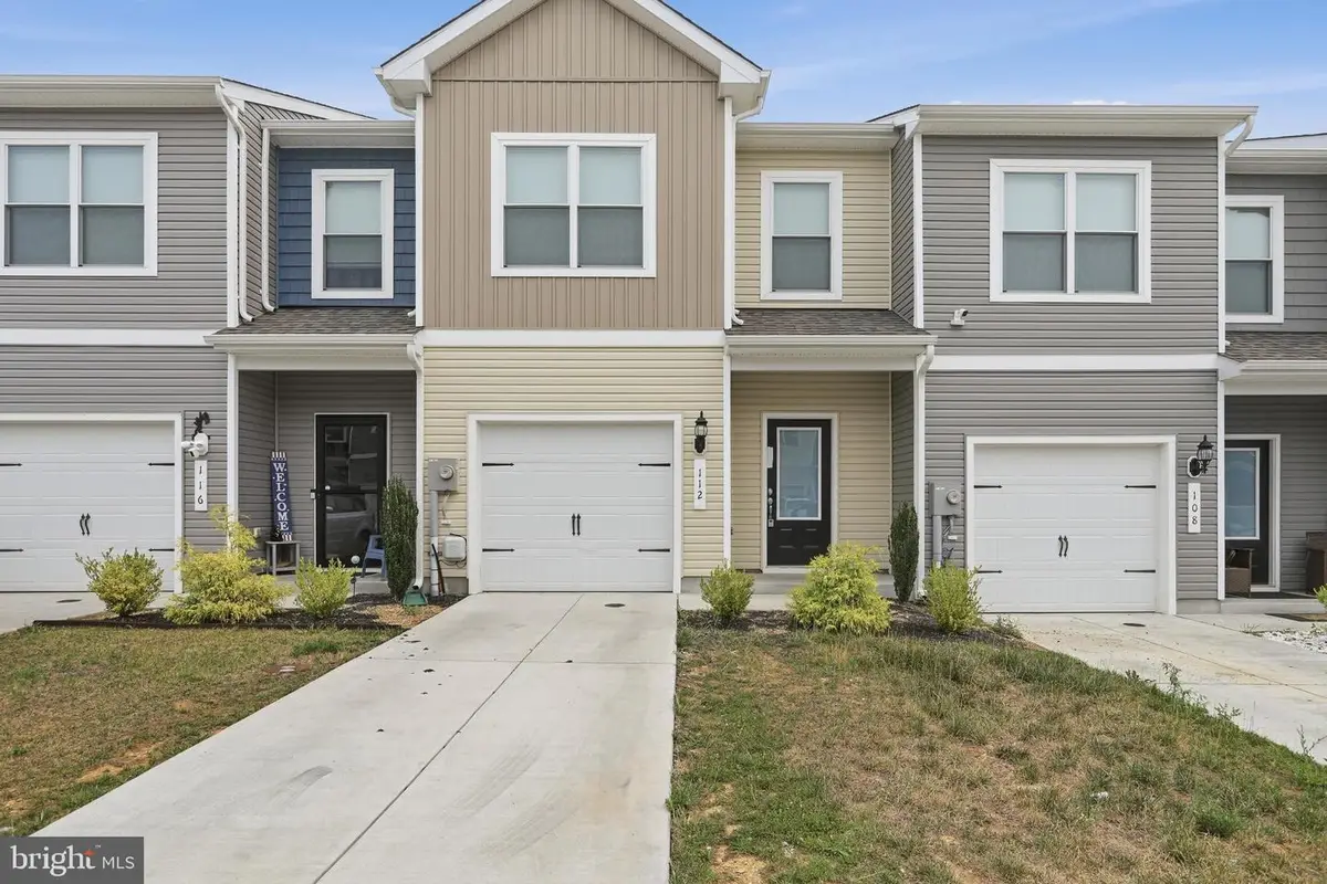 112 Paddington St, Falling Waters, WV 25419 - #1