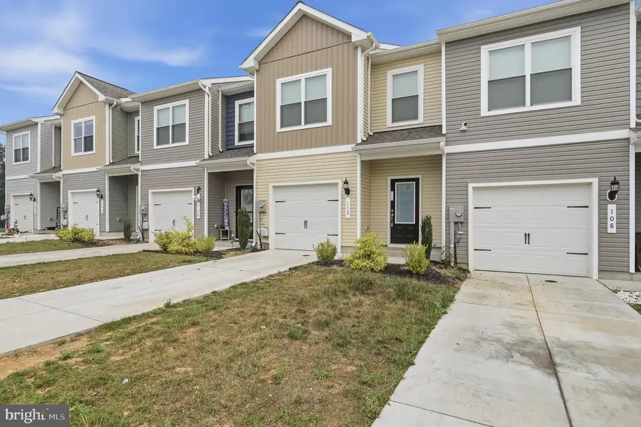 112 Paddington St, Falling Waters, WV 25419 - #3