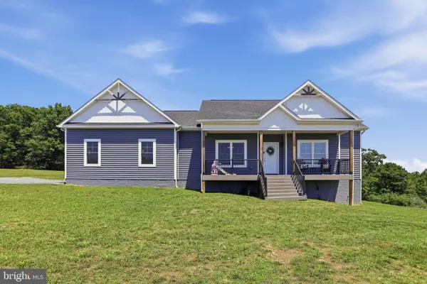 34 Hershel Ln, HEDGESVILLE, WV 25427