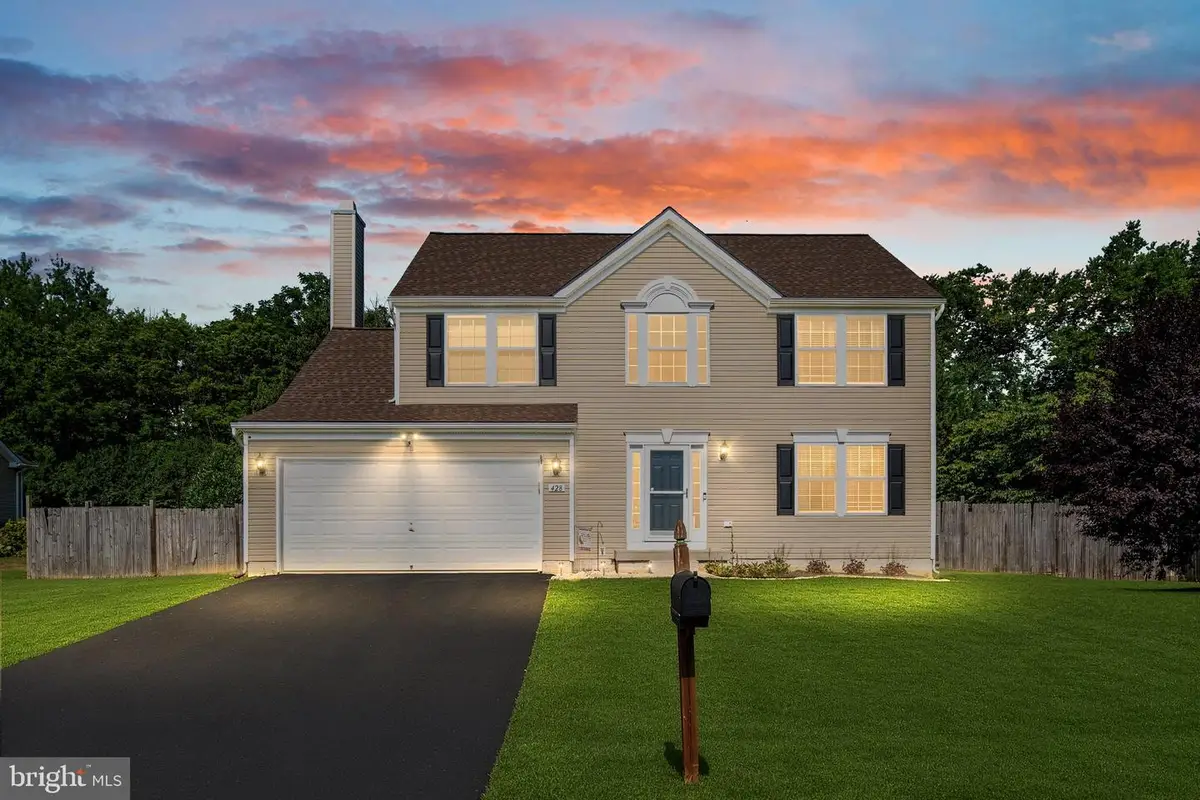 428 Calvert Cir, Bunker Hill, WV 25413 - #1