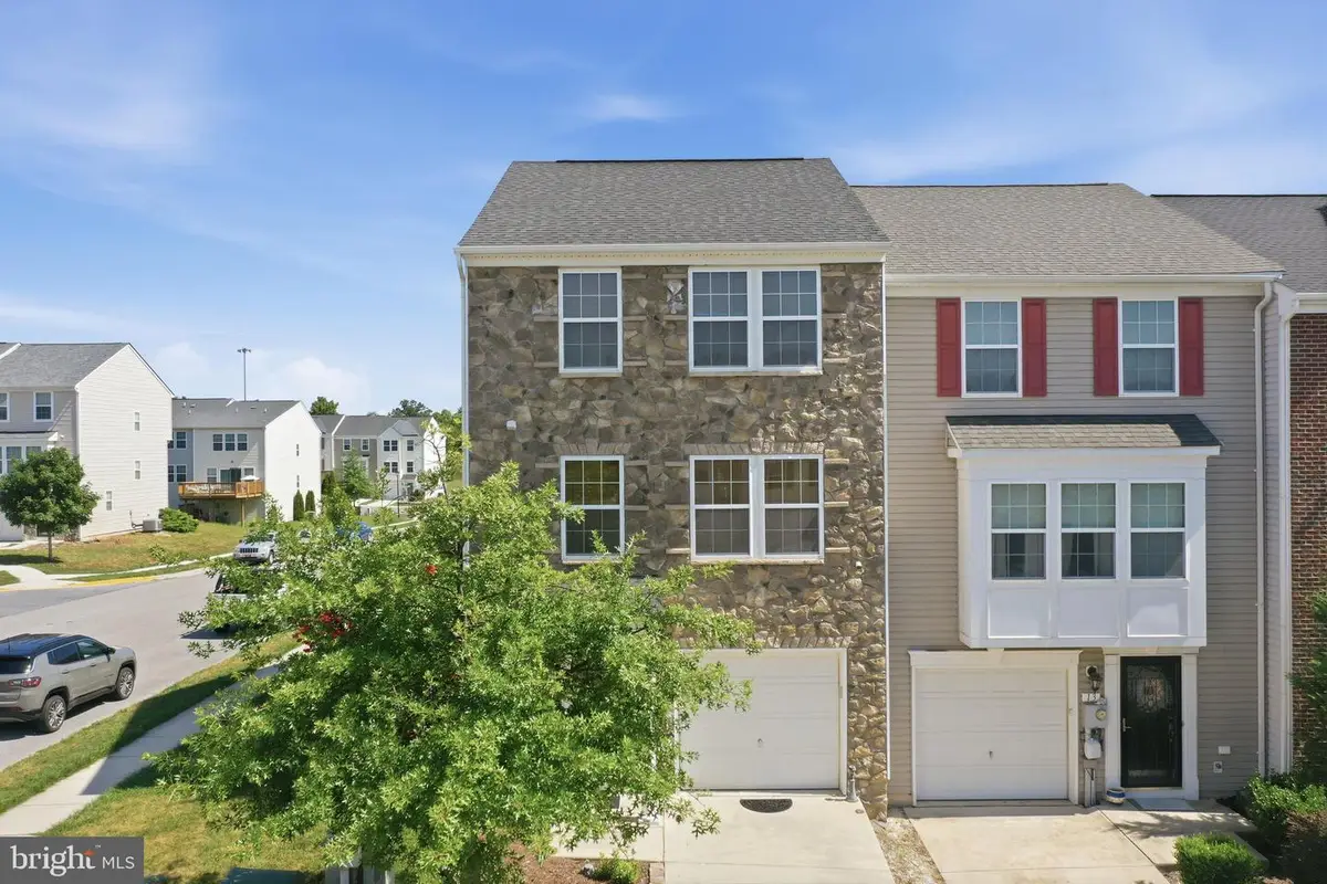 9 Council Ct, Falling Waters, WV 25419 - #1