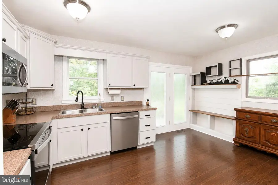 1410 Strobridge Rd, Martinsburg, WV 25405 - #3