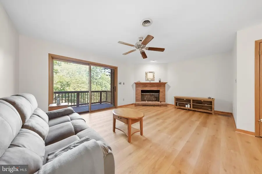 166 Tecumseh Trl, Hedgesville, WV 25427 - #2