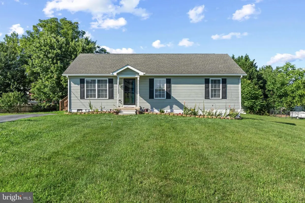 112 Larry Way, Bunker Hill, WV 25413 - #1