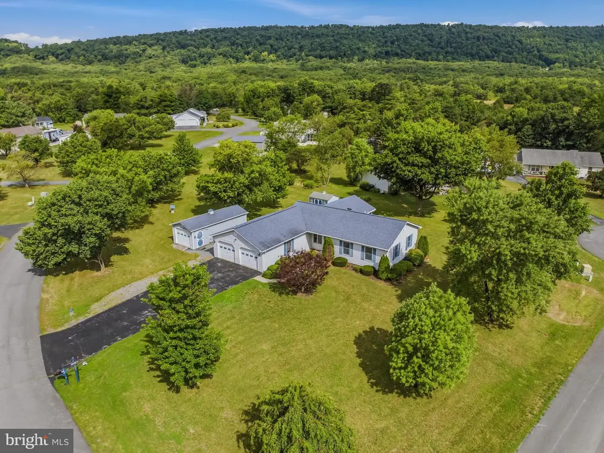 196 Mcgill Dr, Gerrardstown, WV 25420 - #1