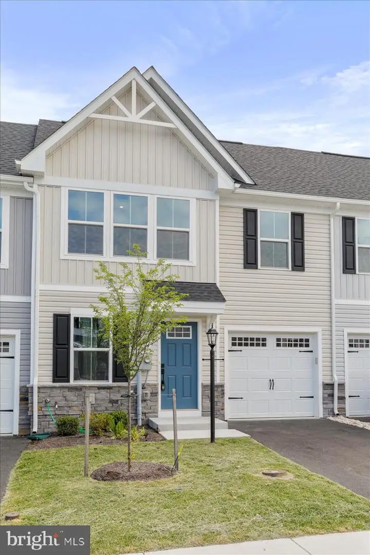 34 Bibury St, Martinsburg, WV 25405 - #1