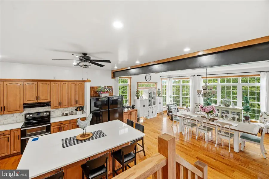 460 Roys Ln, Hedgesville, WV 25427 - #2