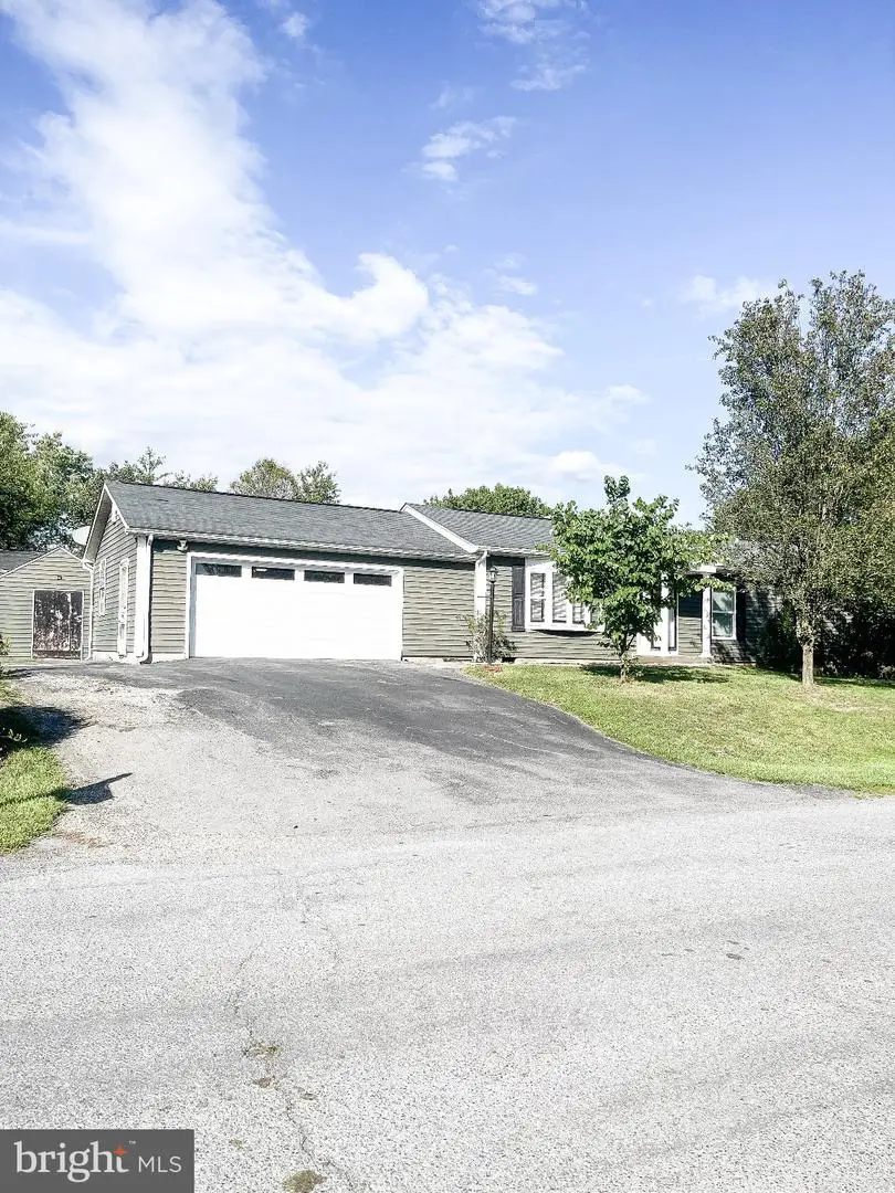 33 Whirlwind Dr, Martinsburg, WV 25404 - #2