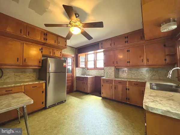 202 E Martin St, MARTINSBURG, WV 25401