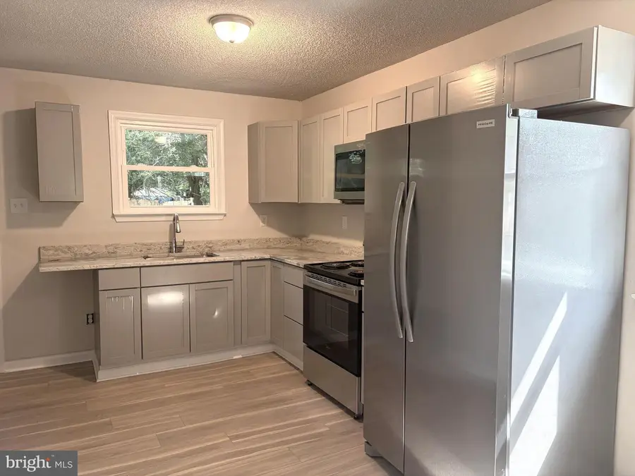 213 Frederick St, Martinsburg, WV 25404 - #3