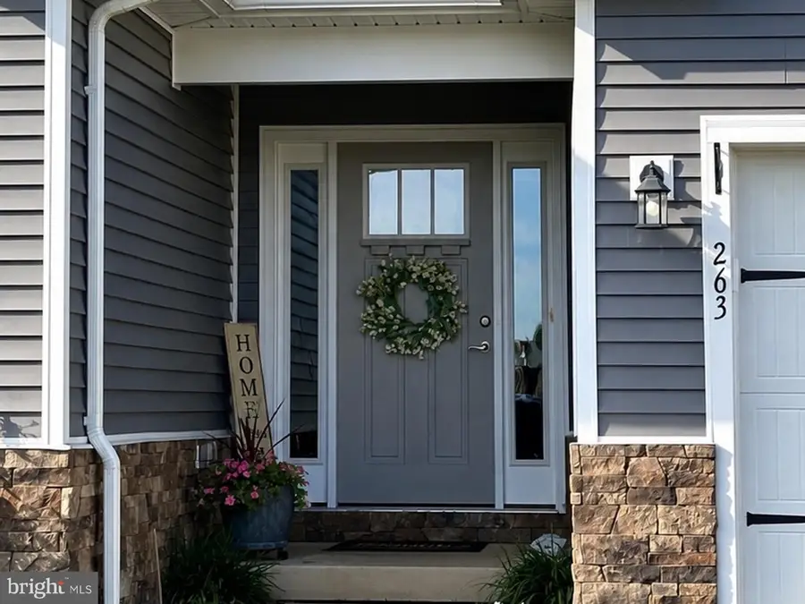 263 Twickenham Dr, Martinsburg, WV 25403 - #2
