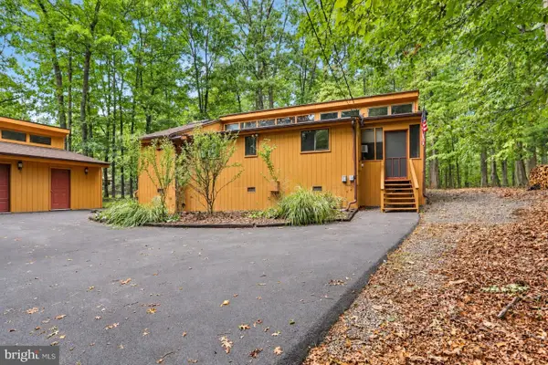 135 Ruffed Grouse Ln, HEDGESVILLE, WV 25427