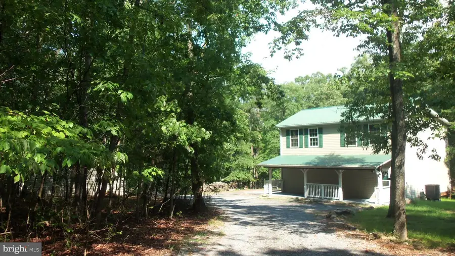 221 Clavius, Hedgesville, WV 25427 - #2