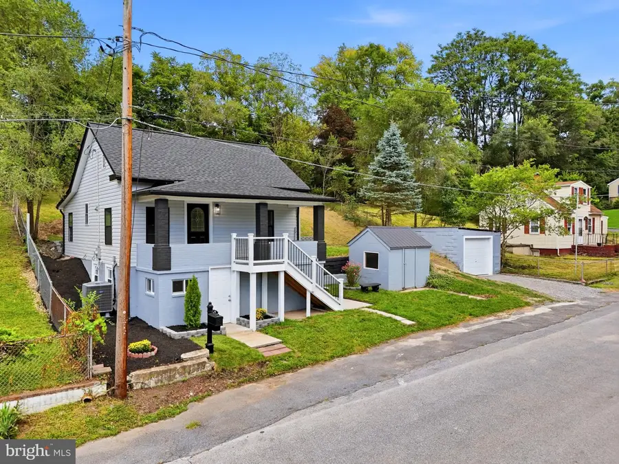 307 Chestnut St, Martinsburg, WV 25401 - #2