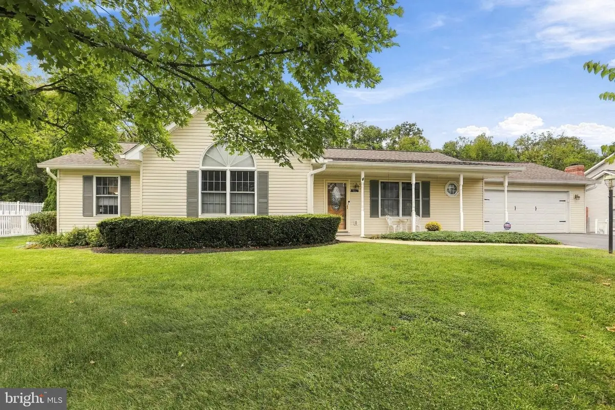 160 Dartmouth Ln, Falling Waters, WV 25419 - #1