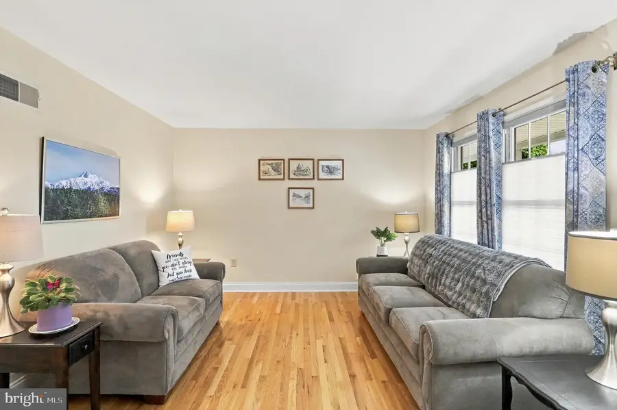160 Dartmouth Ln, Falling Waters, WV 25419 - #3