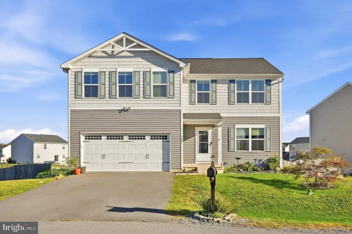 348 Chandlers Glen Dr, Bunker Hill, WV 25413 - #1