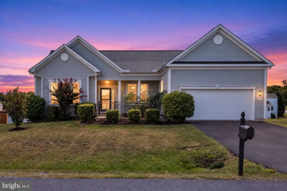 219 Doyle St, Gerrardstown, WV 25420 - #1