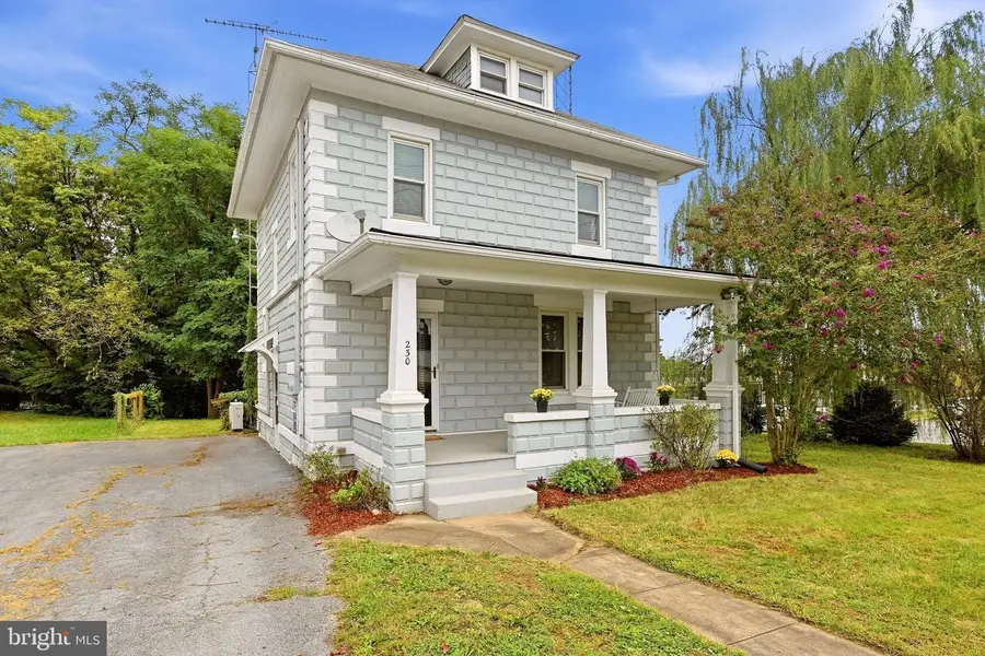 230 Jefferson St, Martinsburg, WV 25401 - #2