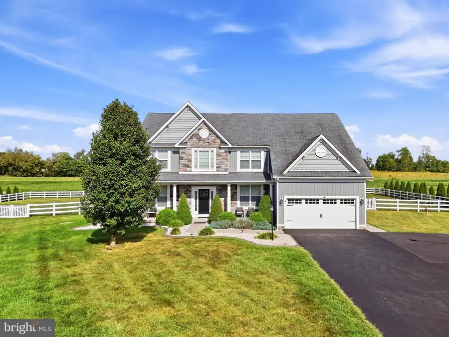 194 Statice Dr, Hedgesville, WV 25427 - #2