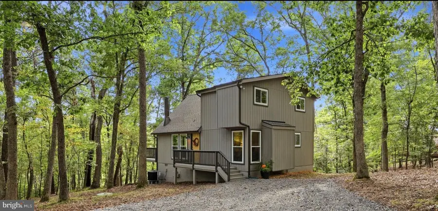 33 Wigwam Ct, Hedgesville, WV 25427 - #2