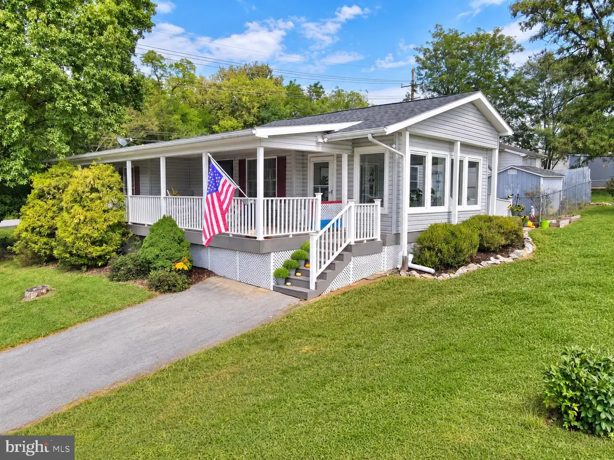1300 S Raleigh St, Martinsburg, WV 25401 - #1