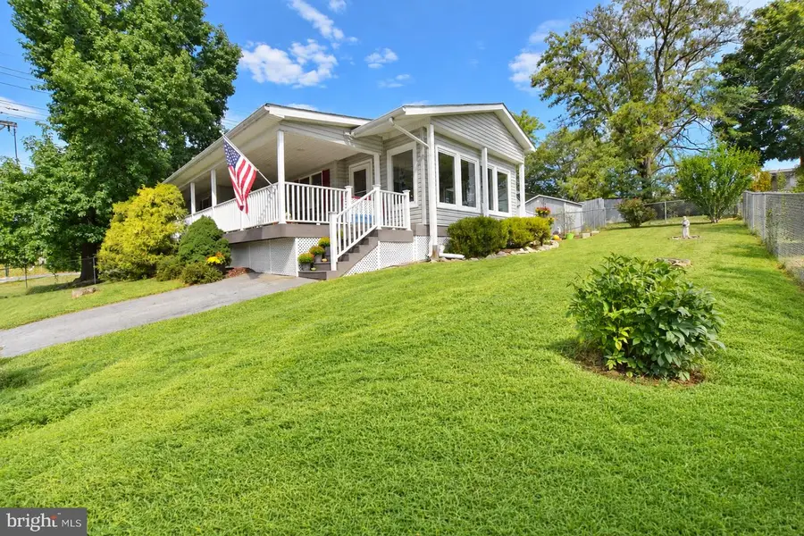 1300 S Raleigh St, Martinsburg, WV 25401 - #3