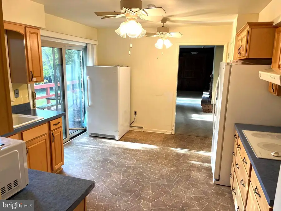 2834 Ridge Rd S, Martinsburg, WV 25403 - #2