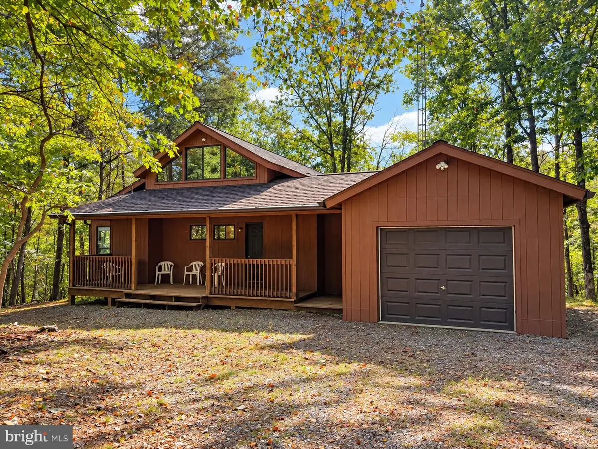 1333 Mountain Lake Rd, Hedgesville, WV 25427 - #1