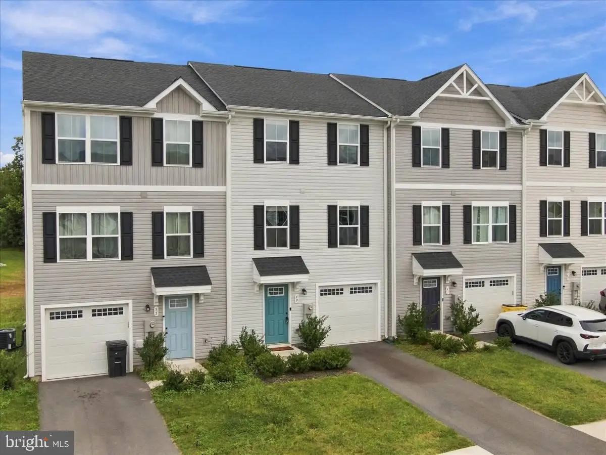 59 Ogunquit Dr, Martinsburg, WV 25403 - #1
