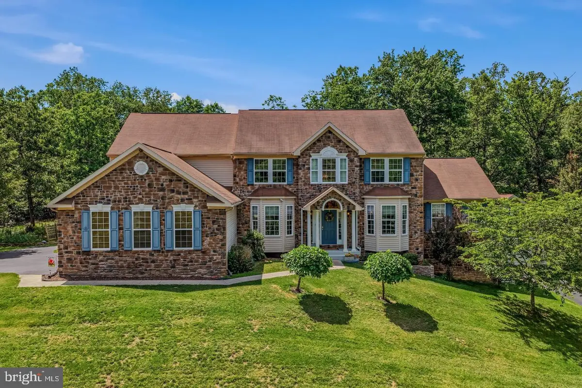 10 Cardiff Ct, Hedgesville, WV 25427 - #1