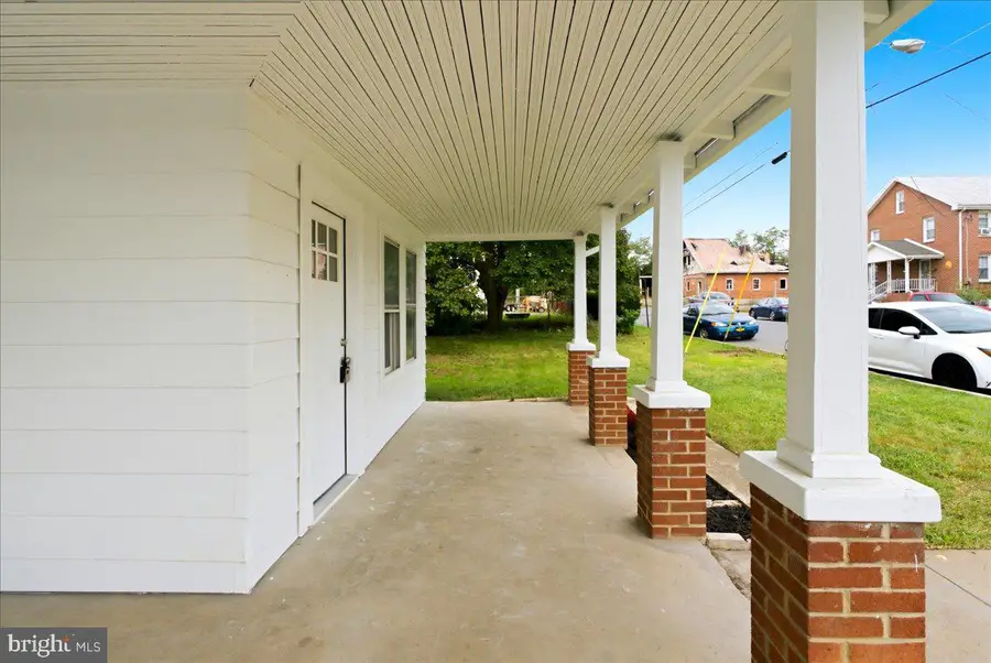 1117 Washington Ave, Martinsburg, WV 25401 - #3