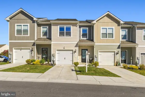 48 Dumsford St, FALLING WATERS, WV 25419