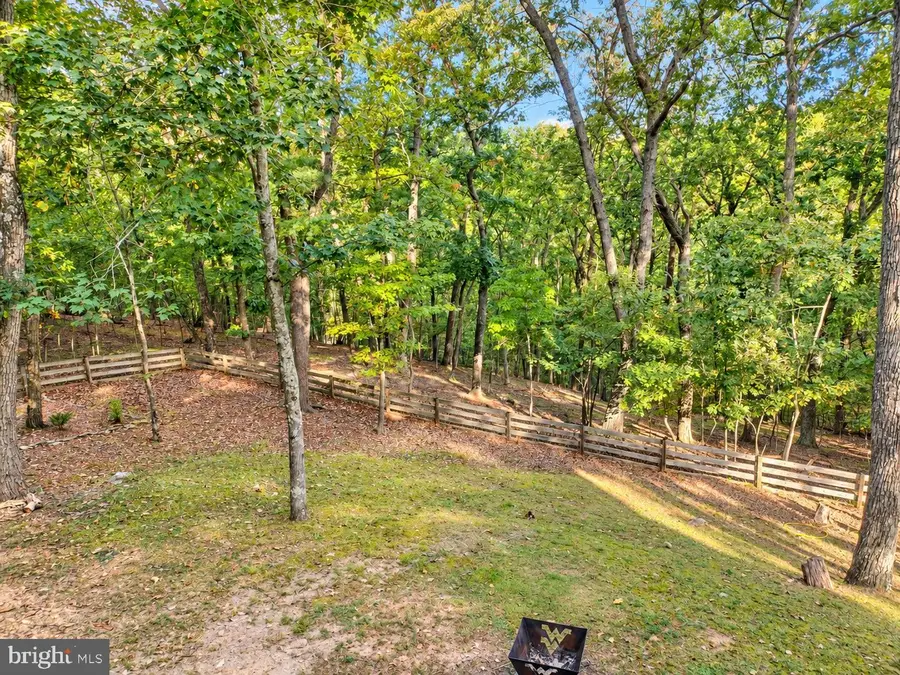 142 Wintercamp Trl, Hedgesville, WV 25427 - #2