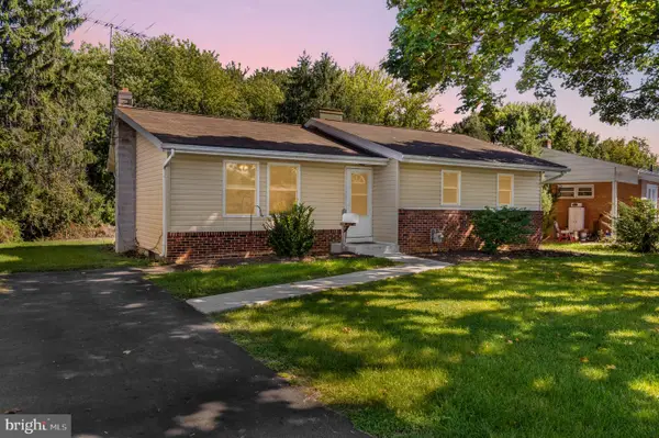 1106 Circle Dr, MARTINSBURG, WV 25401