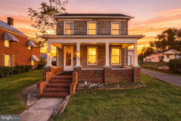 700 N Queen St, MARTINSBURG, WV 25404