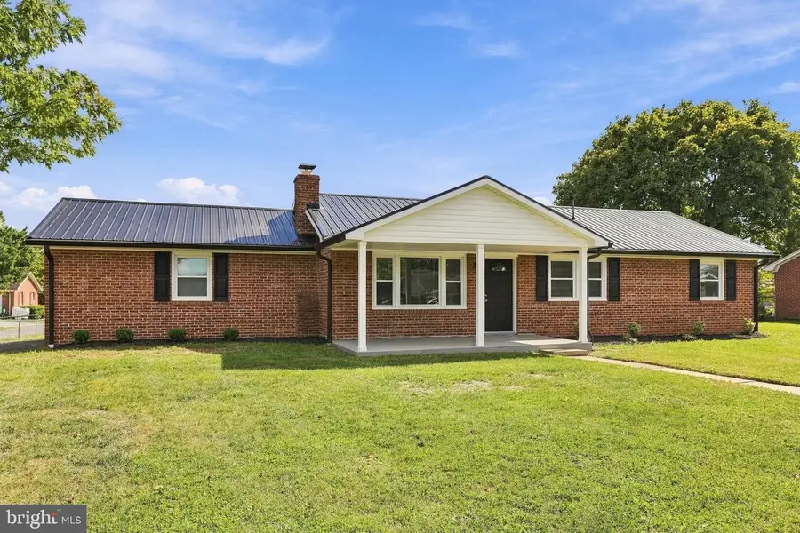 328 Richard St, Martinsburg, WV 25404 - #2