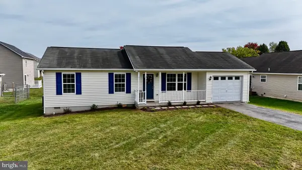427 Dinali Dr, MARTINSBURG, WV 25403