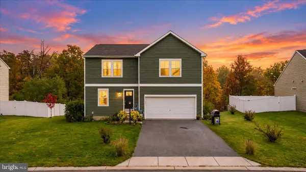 233 Eurasian Dr, BUNKER HILL, WV 25413