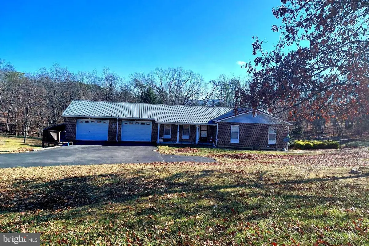 133 Upper Hawk Ridge, Petersburg, WV 26847 - Image #1