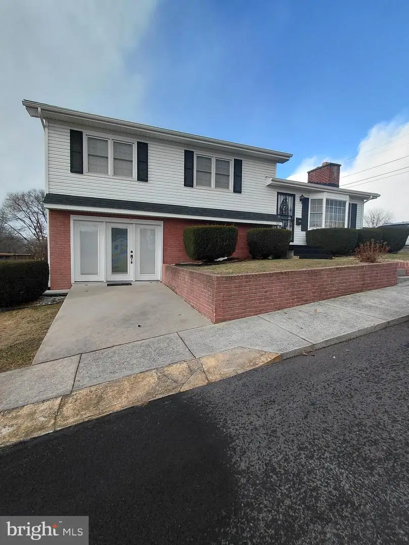 112 Grant St, Petersburg, WV 26847 - Image #2