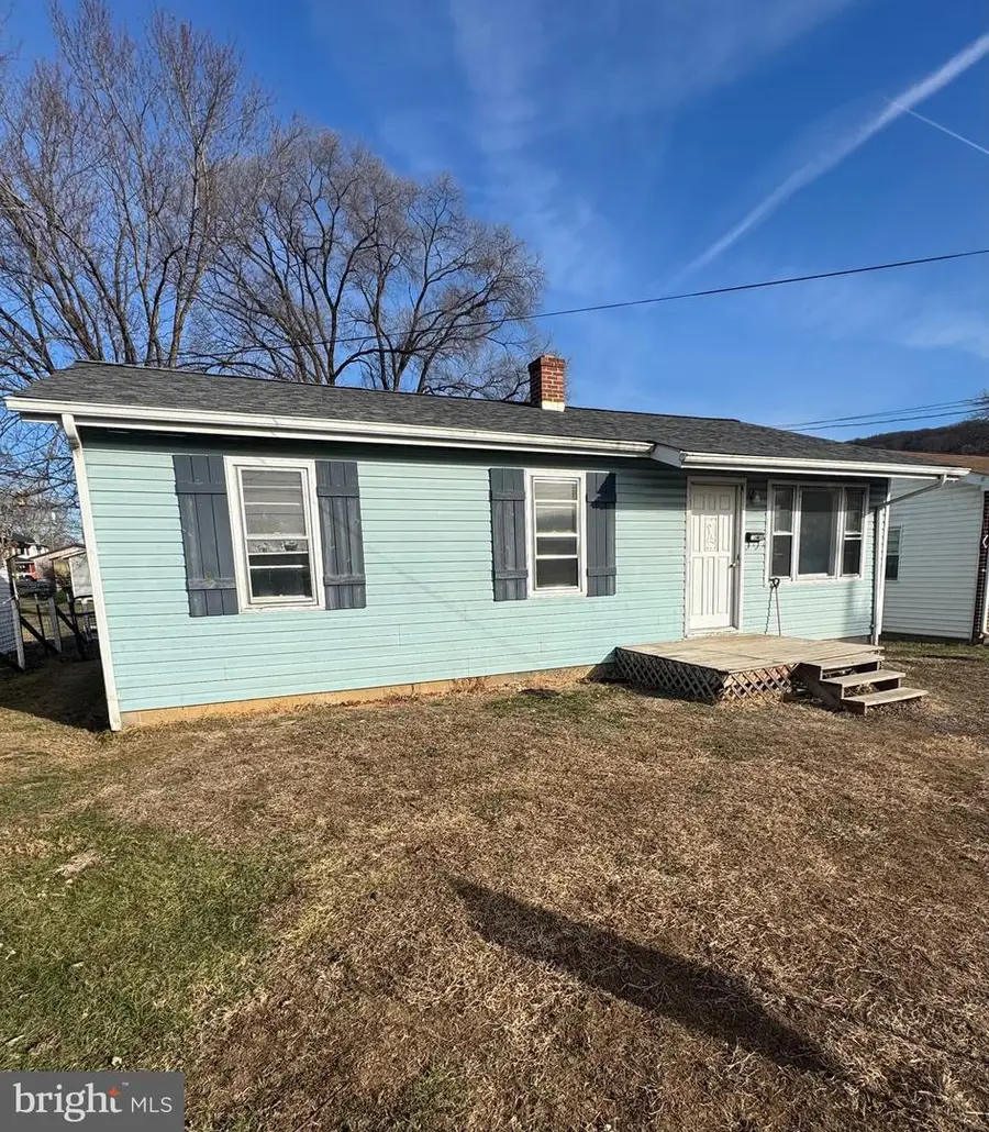 14 Edgar Ave, Petersburg, WV 26847 - Image #2