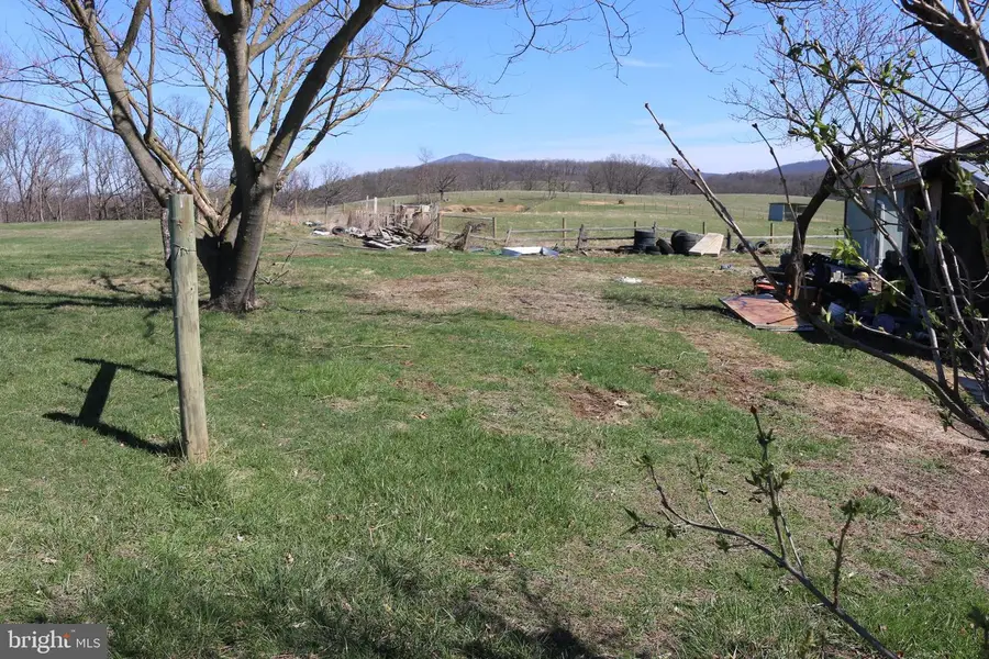 880 Tom Cox Rd, Petersburg, WV 26847 - #2