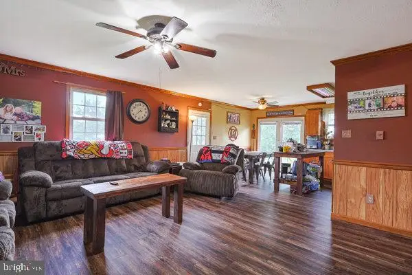 98 Noreaster Dr, Cabins, WV 26855 - #3