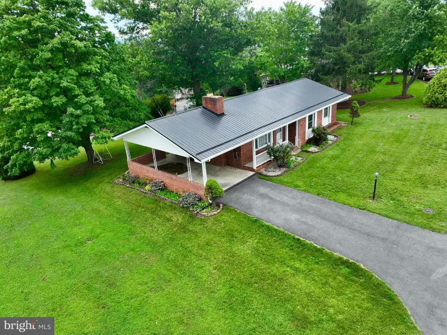 73 Woodlawn Dr, Petersburg, WV 26847 - #3