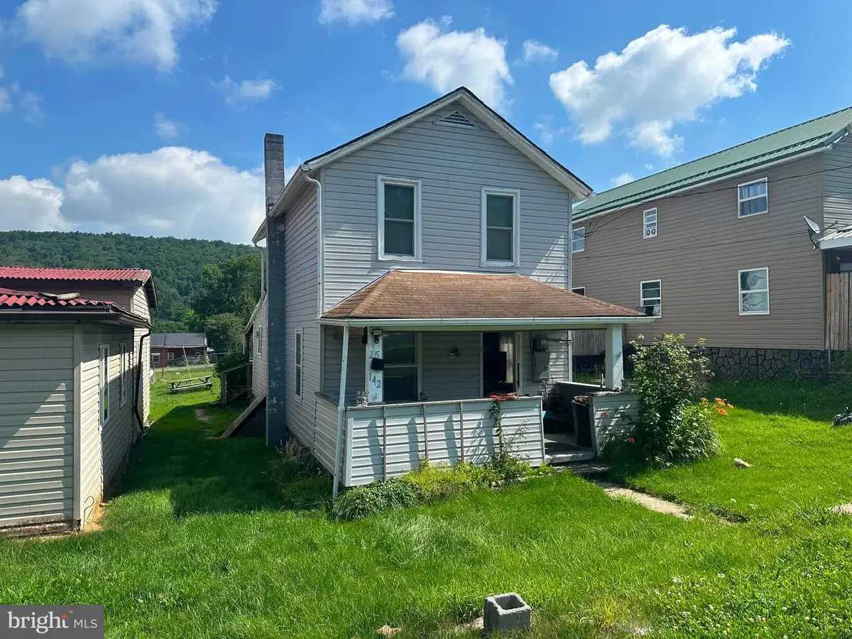 25 Ash St, Bayard, WV 26707 - #1