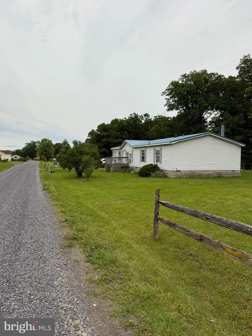 205 Jacob Dr, Moorefield, WV 26836 - Image #2