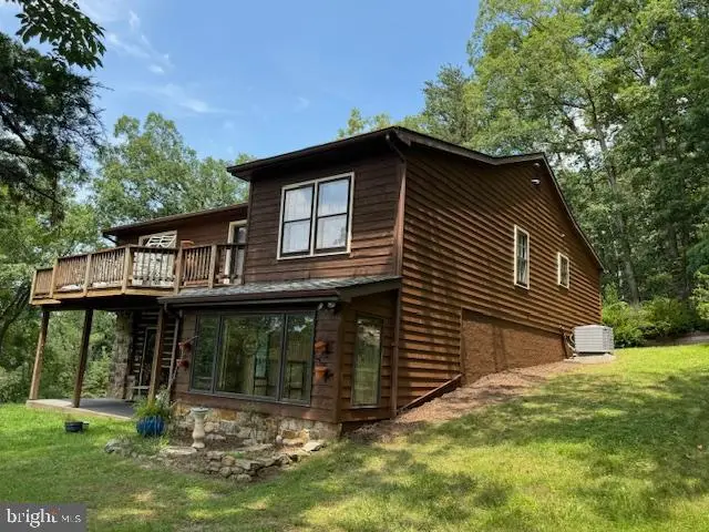 357 Pleasant Valley Dr, Lost City, WV 26810 - Image #2