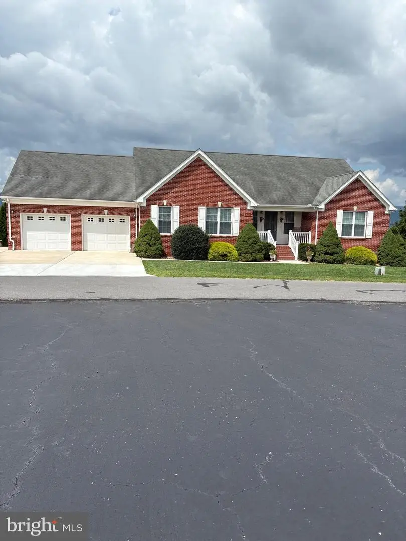 502 Evening Sun Dr, Moorefield, WV 26836 - Image #1