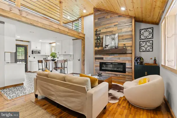 2192 Howards Lick Rd, MATHIAS, WV 26812